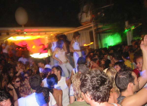 Image 15 of 50  -  52 kB